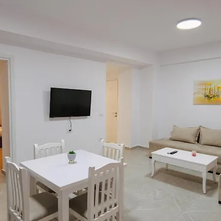 J&m Luxury 2 Apartment *