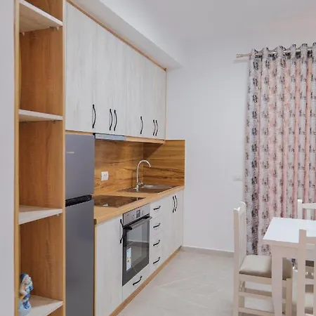 J&m Luxury 2 Apartment *