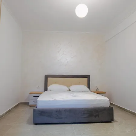 J&m Luxury 2 * Sarandë