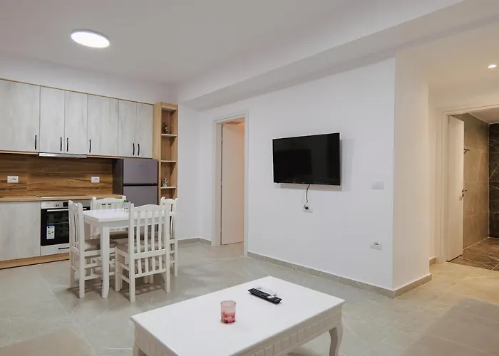 Apartment J&m Luxury 2 *