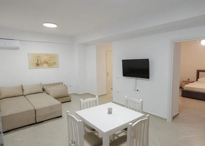 J&m Luxury 2 アパート *