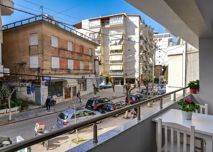 J&m Luxury 2 Apartment Sarandë