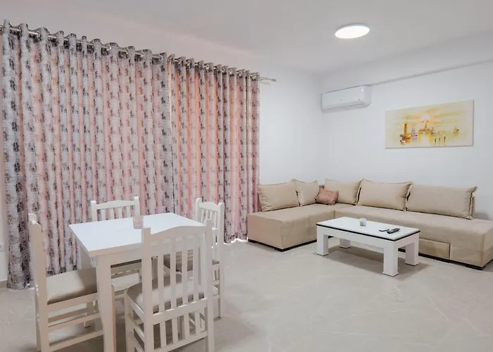 J&m Luxury 2 Apartment Sarande